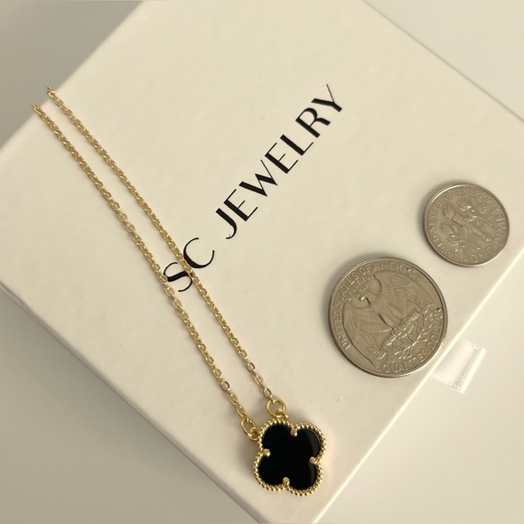 Black Clover Necklace Double Sided Gold Color Chain - Picture 4 of 9